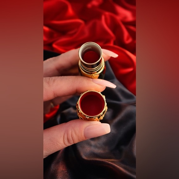 Christian Louboutin Silky Satin Lipstick Rouge Louboutin 001 ❤️ - Picture 4 of 6